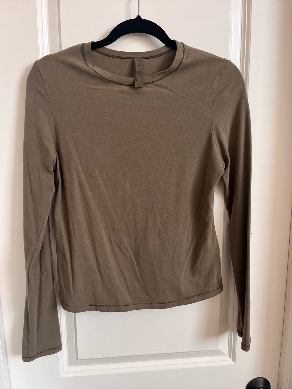 Skims long sleeve tee
